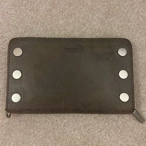 Hammitt wallet